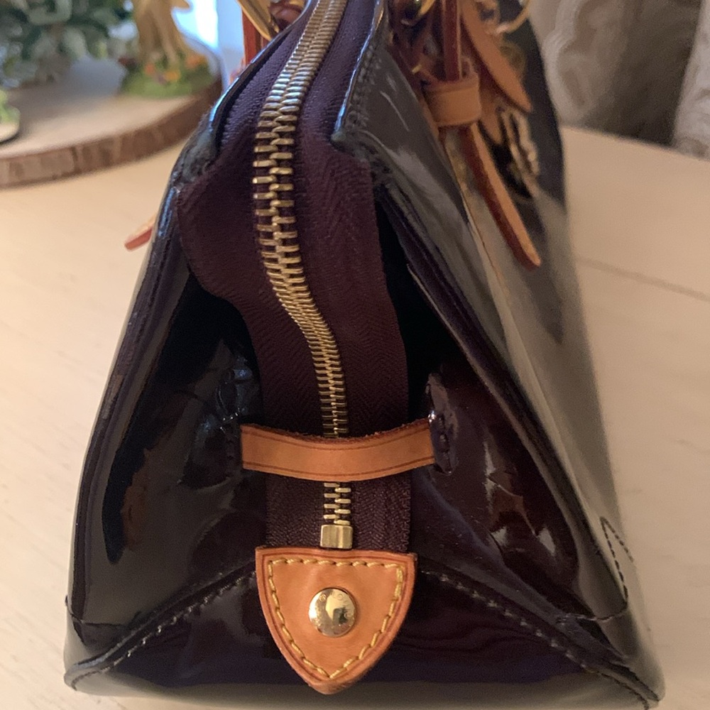 Louis Vuitton Burgundy and Tan Shoulder Bag - Picture 5 of 15